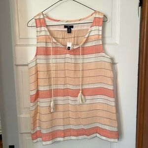 2 Gap cotton tops one new with tags size medium blue. One blue one peach